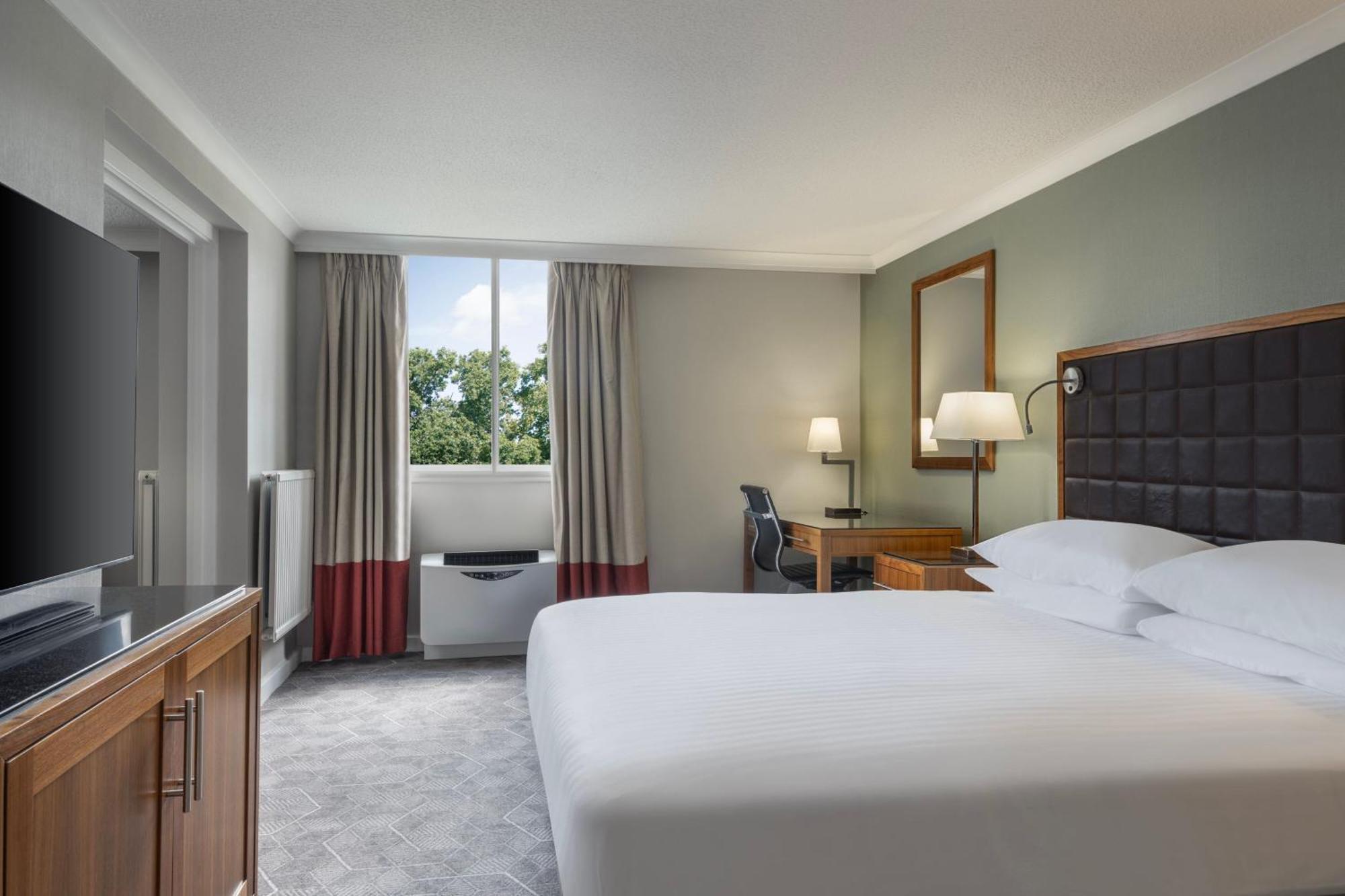 Delta Hotels By Marriott EDI Exteriér fotografie